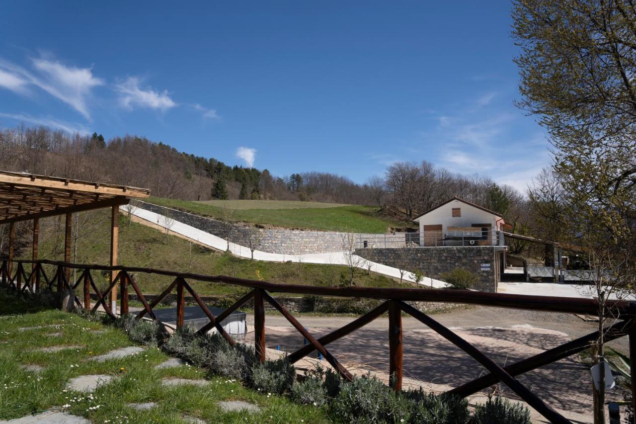 Cavizzano 028 - Agriturismo "Il Boschetto" Con Piscina, Pace E Natura - Camera Familiare المظهر الخارجي الصورة